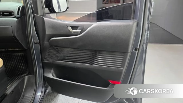 Hyundai Staria id 4468898 из Кореи 16