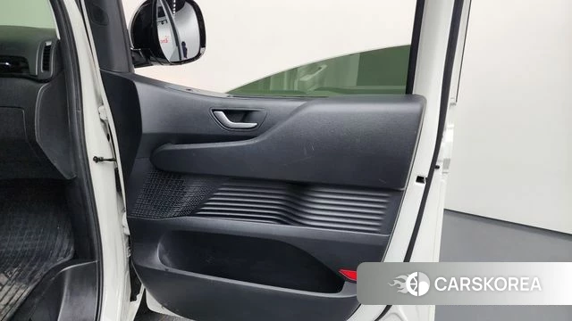 Hyundai Staria id 4185679 из Кореи 16