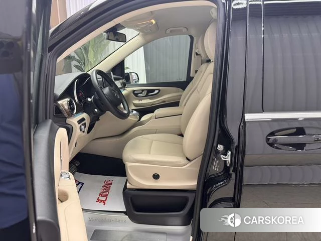 Mercedes-Benz V-class id 4300402 из Китая 16