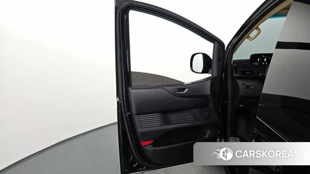 Hyundai Staria id 4194133 из Кореи 16