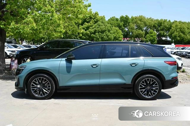 Audi Q5 e-tron id 4307736 из Китая 16