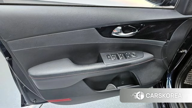 Kia Come New K3 id 4338978 из Кореи 16