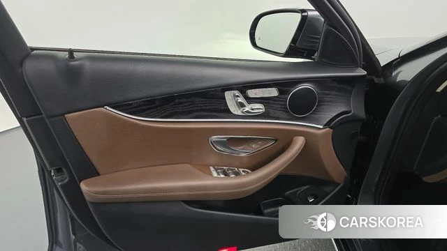 Mercedes-Benz E-Class W213 id 4477388 из Кореи 16