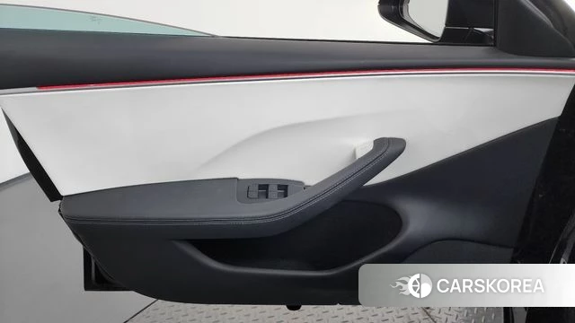 Tesla Model 3 id 4665270 из Кореи 16