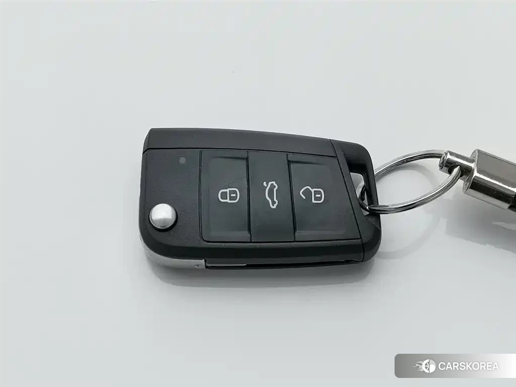 Skoda Octavia id 4565178 из Китая 16