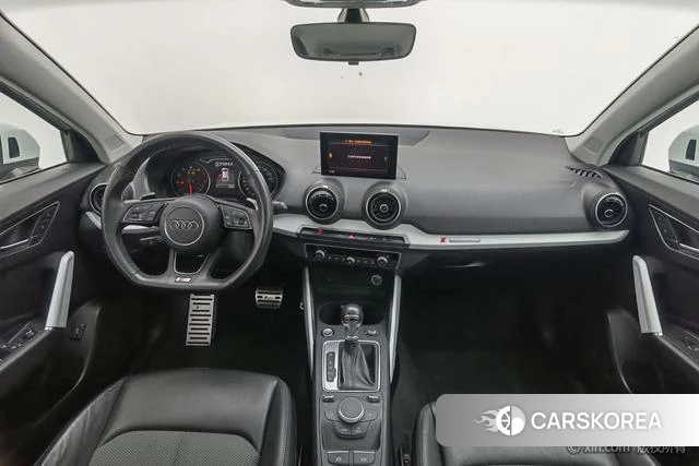Audi Q2L id 4212274 из Китая 16