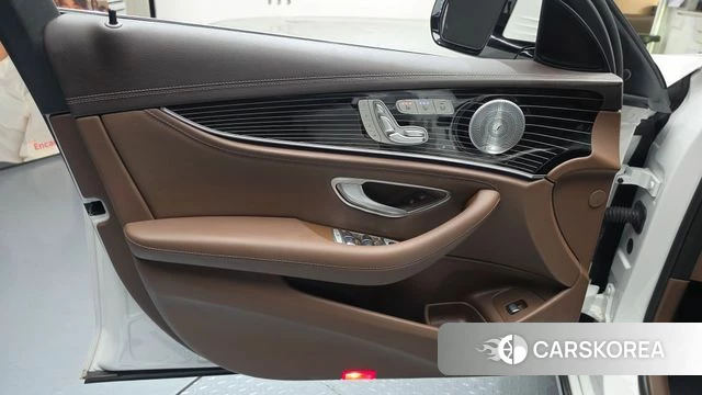 Mercedes-Benz E-Class W213 id 4232362 из Кореи 16