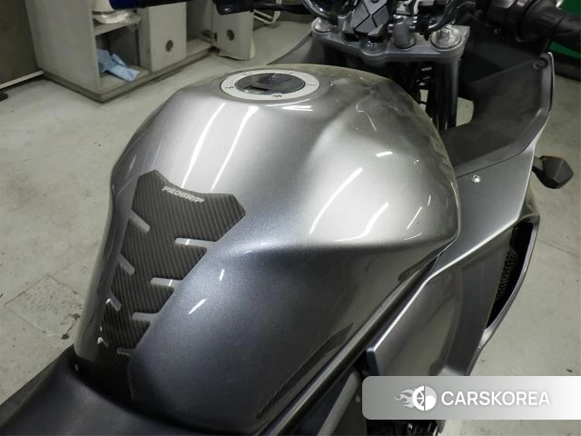 Suzuki BANDIT 1250F id 4183622 из Японии 16