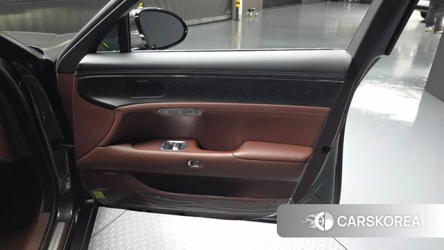 Genesis G90 (RS4) id 4603372 из Кореи 16