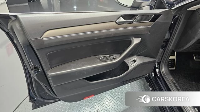 Volkswagen Arteon id 4698380 из Кореи 16