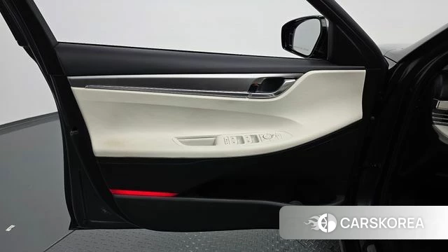 Hyundai The New Grandeur IG Hybrid id 4905952 из Кореи 16