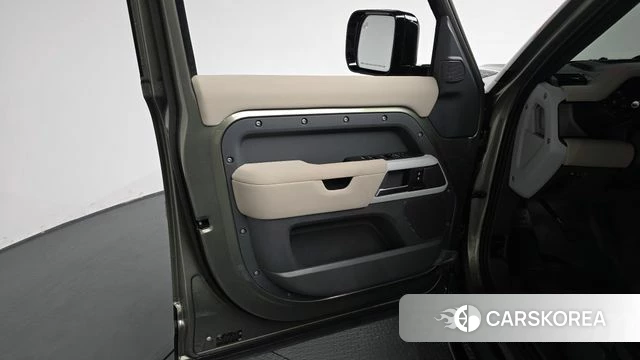 Land Rover Defender (L663) id 4243686 из Кореи 16