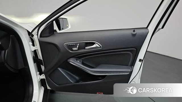 Mercedes-Benz GLA-Class X156 id 4310601 из Кореи 16