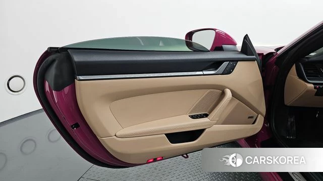 Porsche 911(992) id 4230282 из Кореи 16