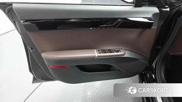 Hyundai Grandeur (GN7) id 4243359 из Кореи 16