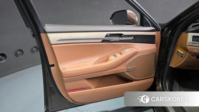 Genesis G90 id 4476327 из Кореи 16