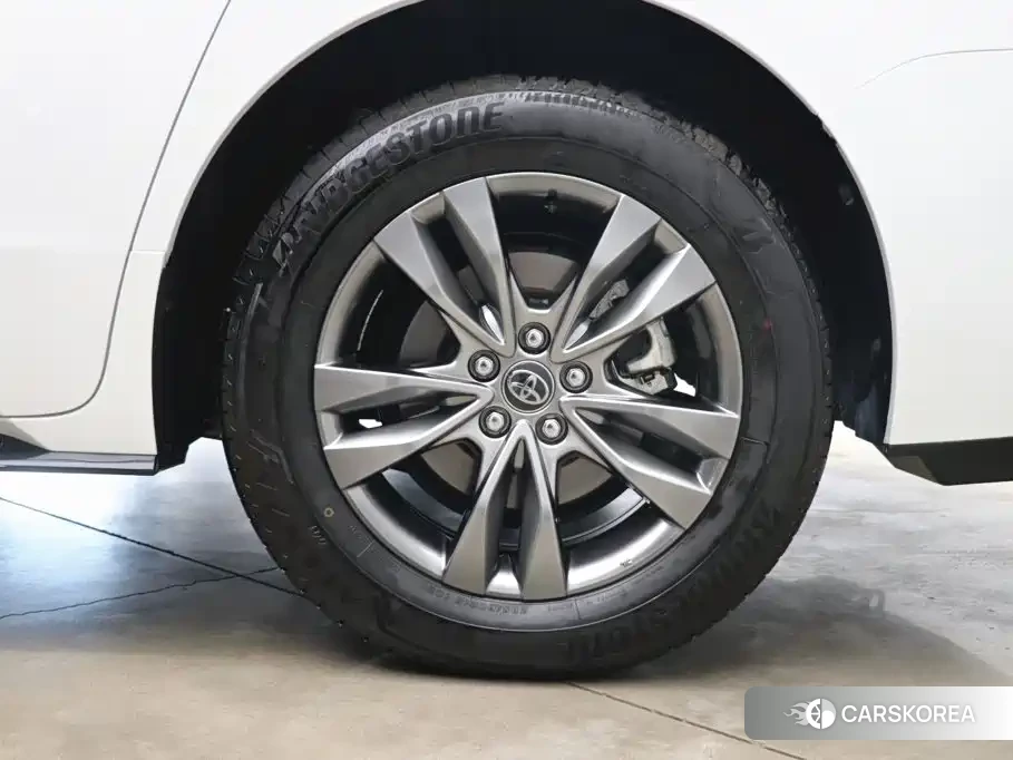 Toyota Sienna id 4600528 из Китая 16