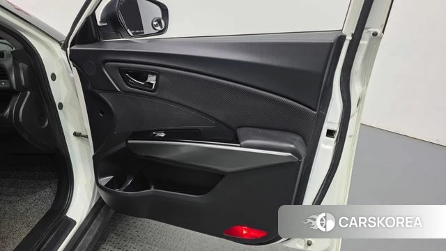 Ssangyong Tivoli Armor id 4447760 из Кореи 16