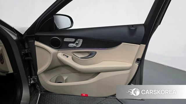 Mercedes-Benz C-Class W205 id 4698665 из Кореи 16