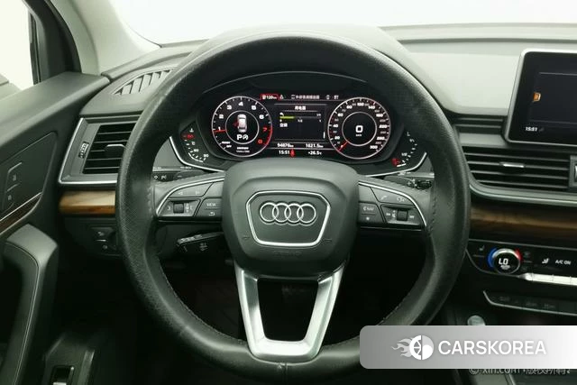 Audi Q5L id 4313970 из Китая 16