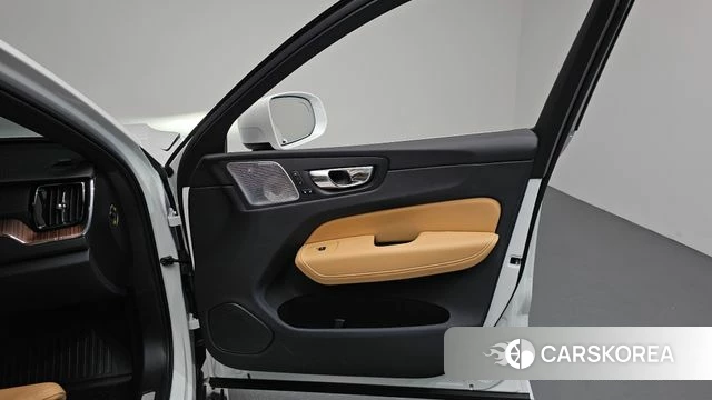 Volvo XC60 second Generation id 4700901 из Кореи 16