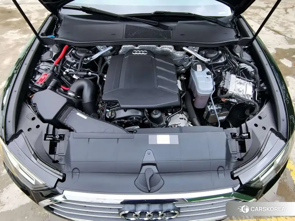 Audi A6L id 4644583 из Китая 16