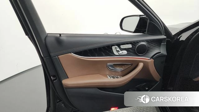 Mercedes-Benz E-Class W213 id 4308639 из Кореи 16