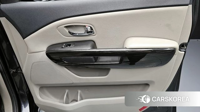 Kia The New Carnival id 4384763 из Кореи 16