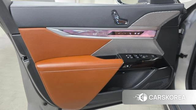 BMW 7 Series (G70) id 4222561 из Кореи 16