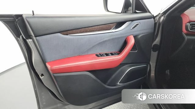 Maserati Levante id 4562529 из Кореи 16