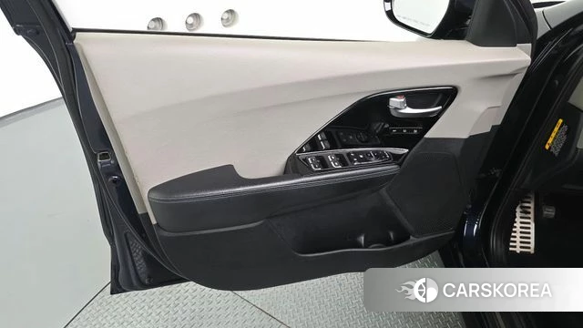 Kia Niro id 4471568 из Кореи 16
