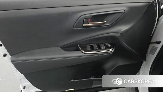 Toyota Crown Crossover id 4329574 из Кореи 16