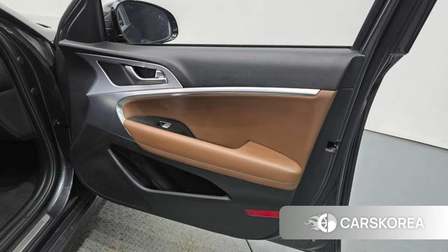 Genesis G70 id 4331760 из Кореи 16