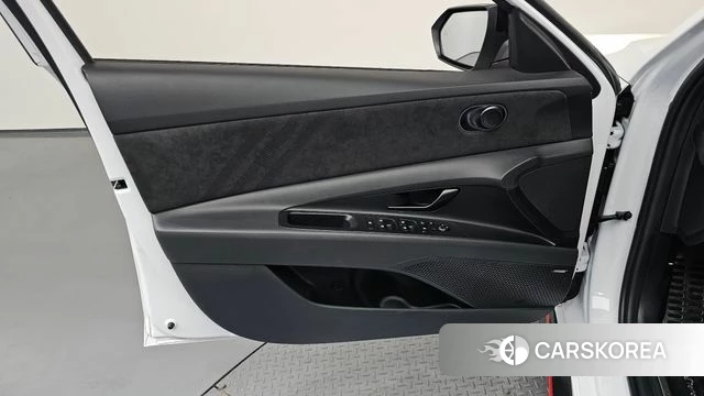 Hyundai The New Avante (CN7) id 4194135 из Кореи 16