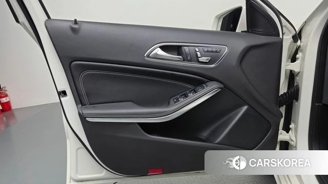 Mercedes-Benz A-Class W176 id 4722569 из Кореи 16