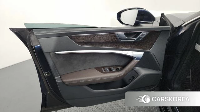 Audi A7 (4K) id 4202814 из Кореи 16