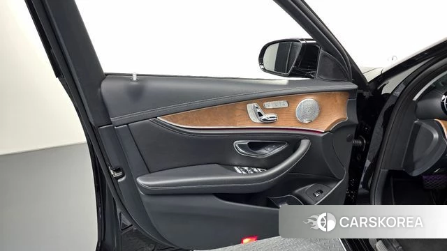 Mercedes-Benz E-Class W213 id 4552040 из Кореи 16