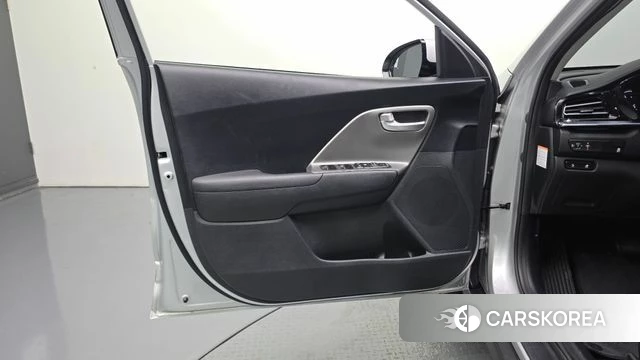 Kia Niro Plus id 4707111 из Кореи 16