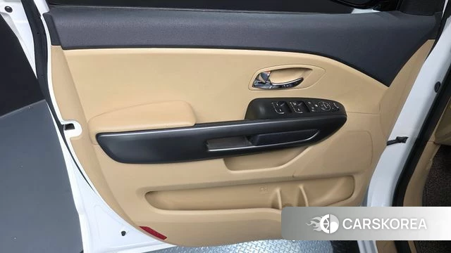 Kia The New Carnival id 4339651 из Кореи 16