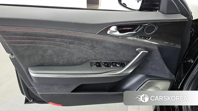 Kia Stinger Meister id 4793597 из Кореи 16