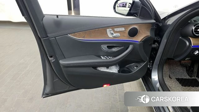 Mercedes-Benz E-Class W213 id 4231916 из Кореи 16