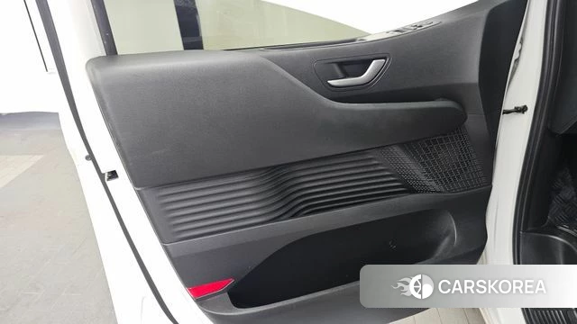Hyundai Staria id 4489697 из Кореи 16