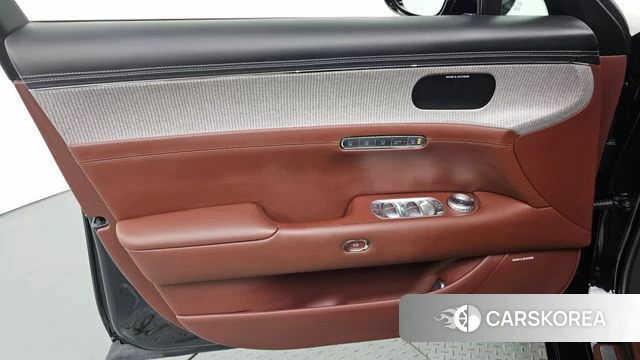 Genesis G90 (RS4) id 4834504 из Кореи 16