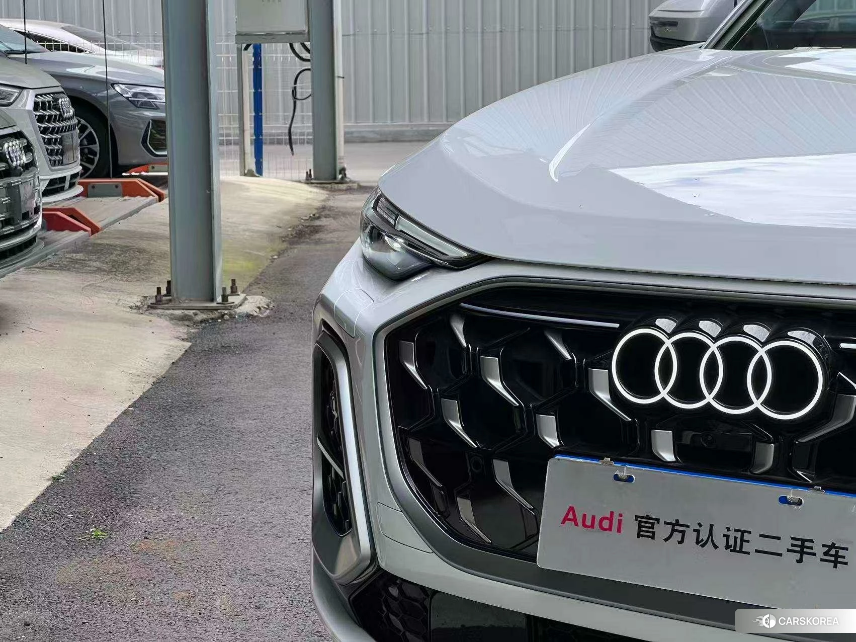 Audi Q5L id 4487443 из Китая 16