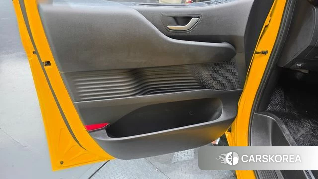 Hyundai Staria id 4505834 из Кореи 16