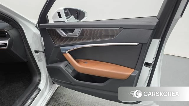 Audi A6 (C8) id 4619140 из Кореи 16