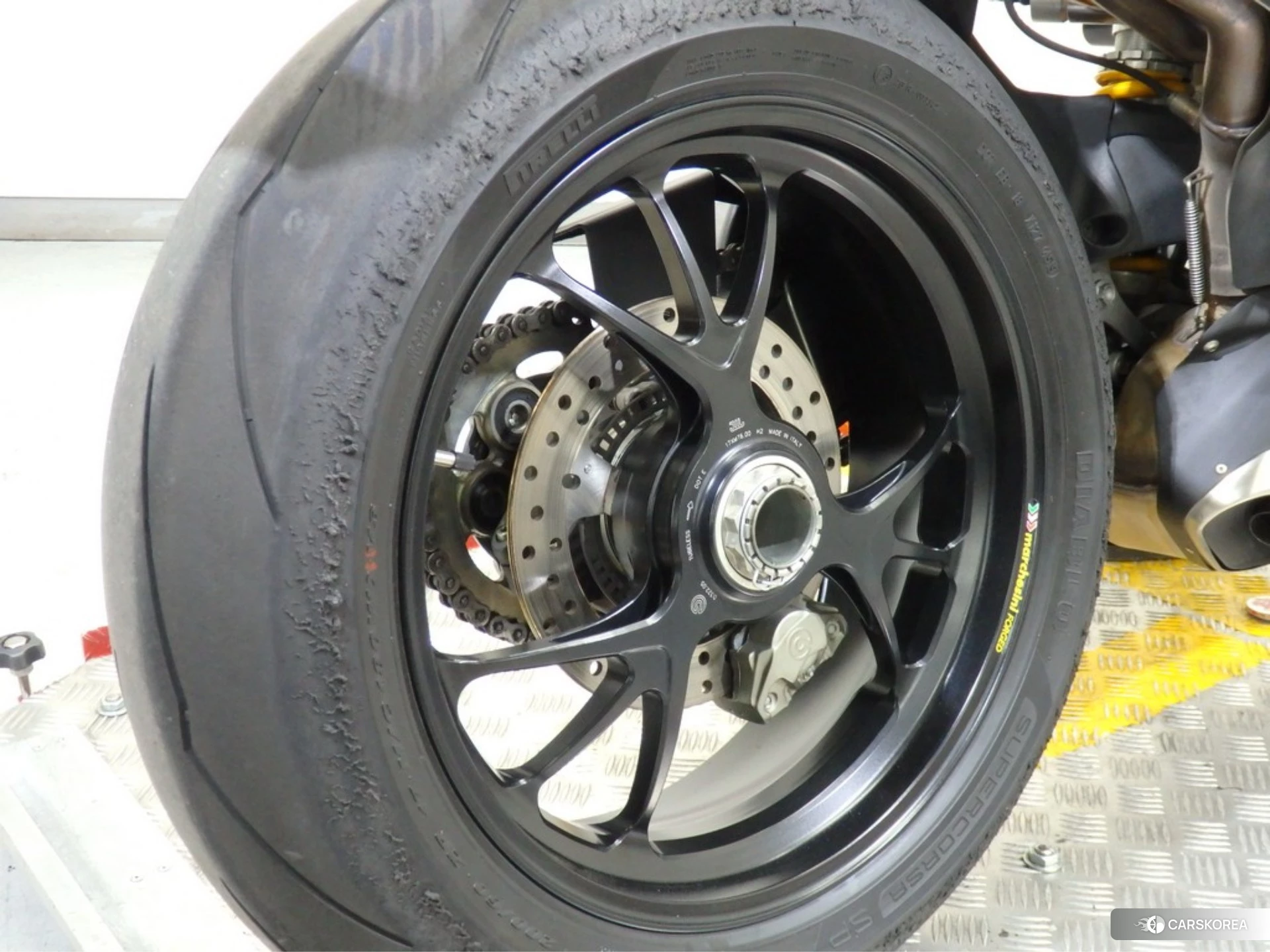 Ducati PANIGALE V4 S id 4373917 из Японии 16