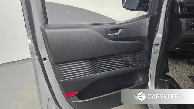 Hyundai Staria id 4202287 из Кореи 16