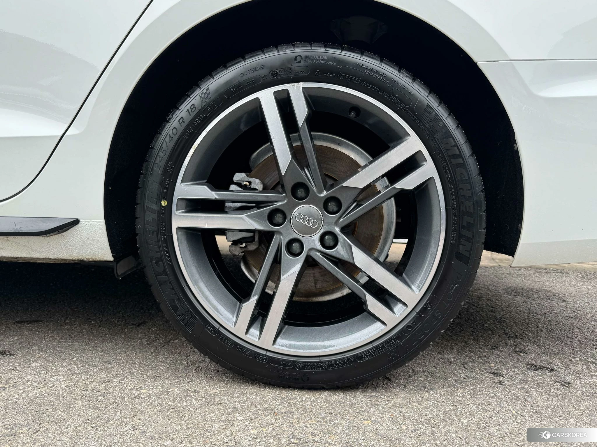 Audi A4L id 4455153 из Китая 16