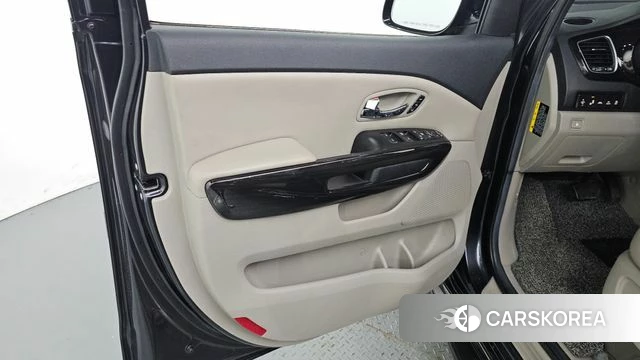 Kia The New Carnival id 4496878 из Кореи 16